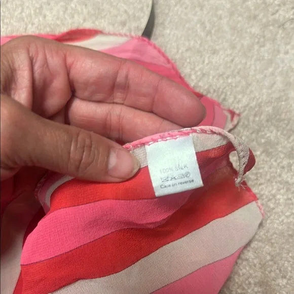 Vintage Pucci scarf - Picture 7 of 11